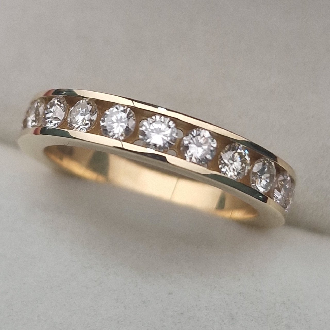 Кольцо Deimantas 104832528 17р 4,46гр 0,90ct. купить,NaN