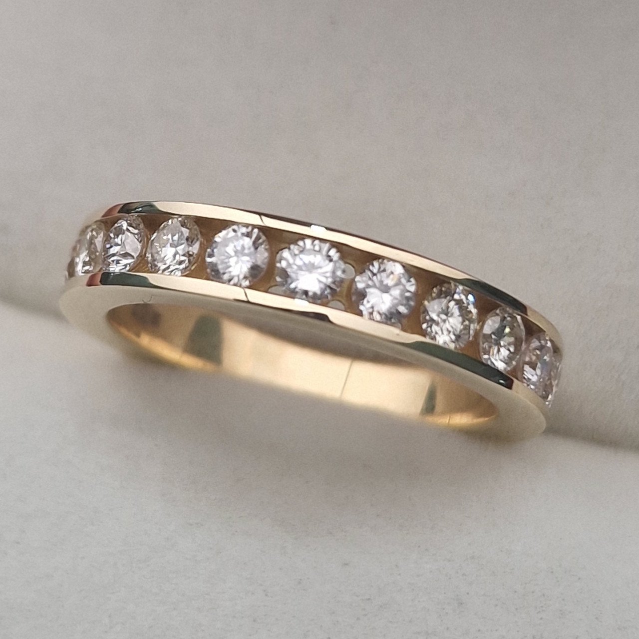Кольцо Deimantas 104832528 17р 4,46гр 0,90ct. купить,NaN