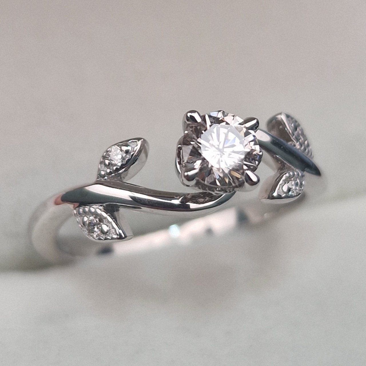 Кольцо Deimantas 104832545 17,5р 3,22гр 0,47ct. купить,NaN