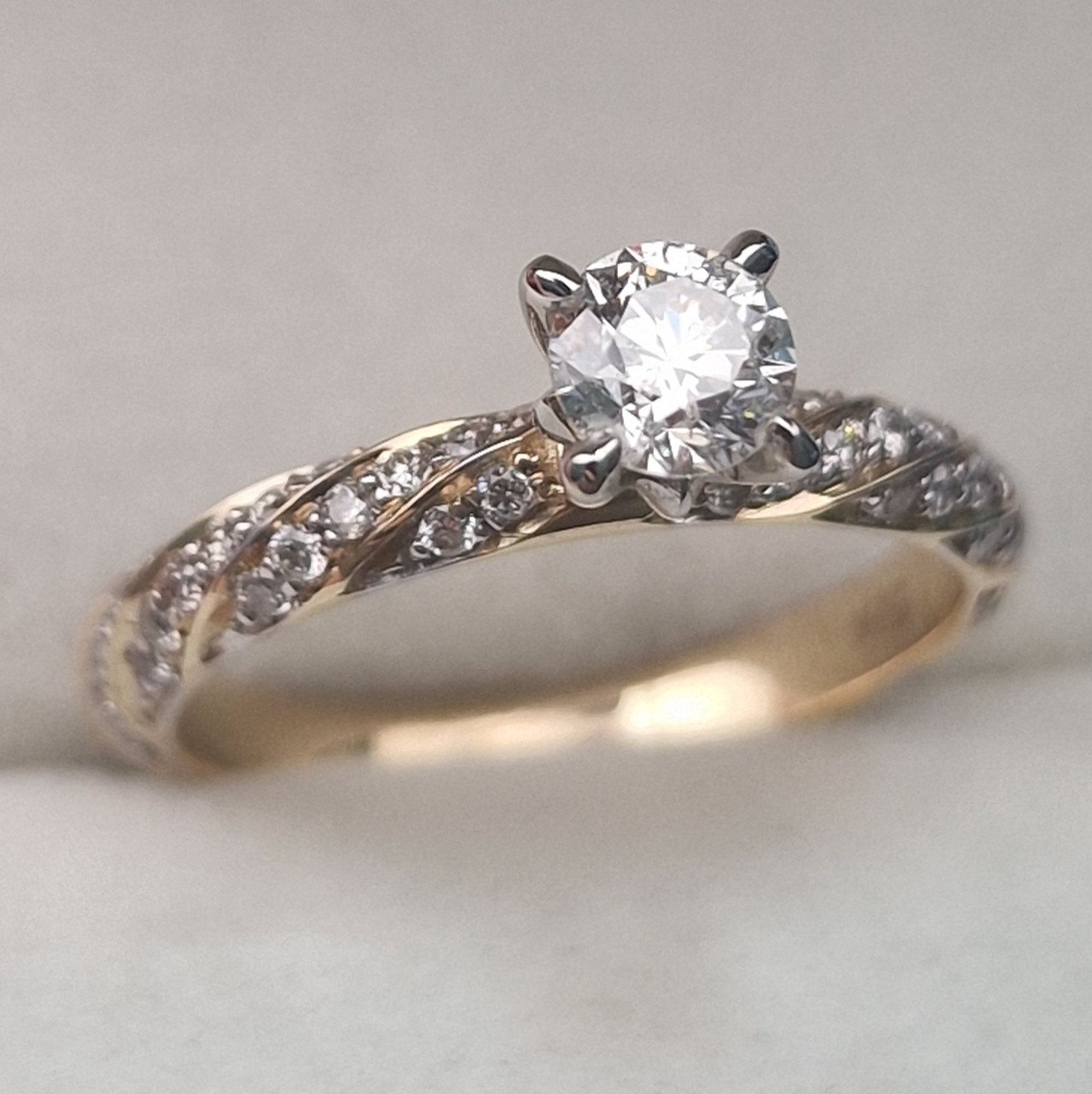 Кольцо Deimantas 104832591 17р 2,9гр 0,79ct. купить,NaN