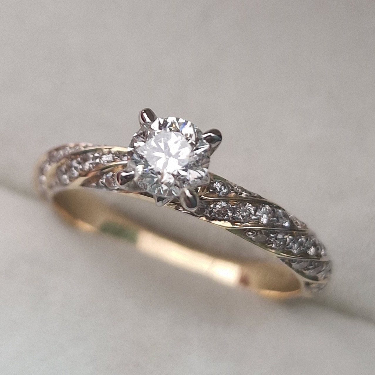 Кольцо Deimantas 104832591 17р 2,9гр 0,79ct. купить,NaN