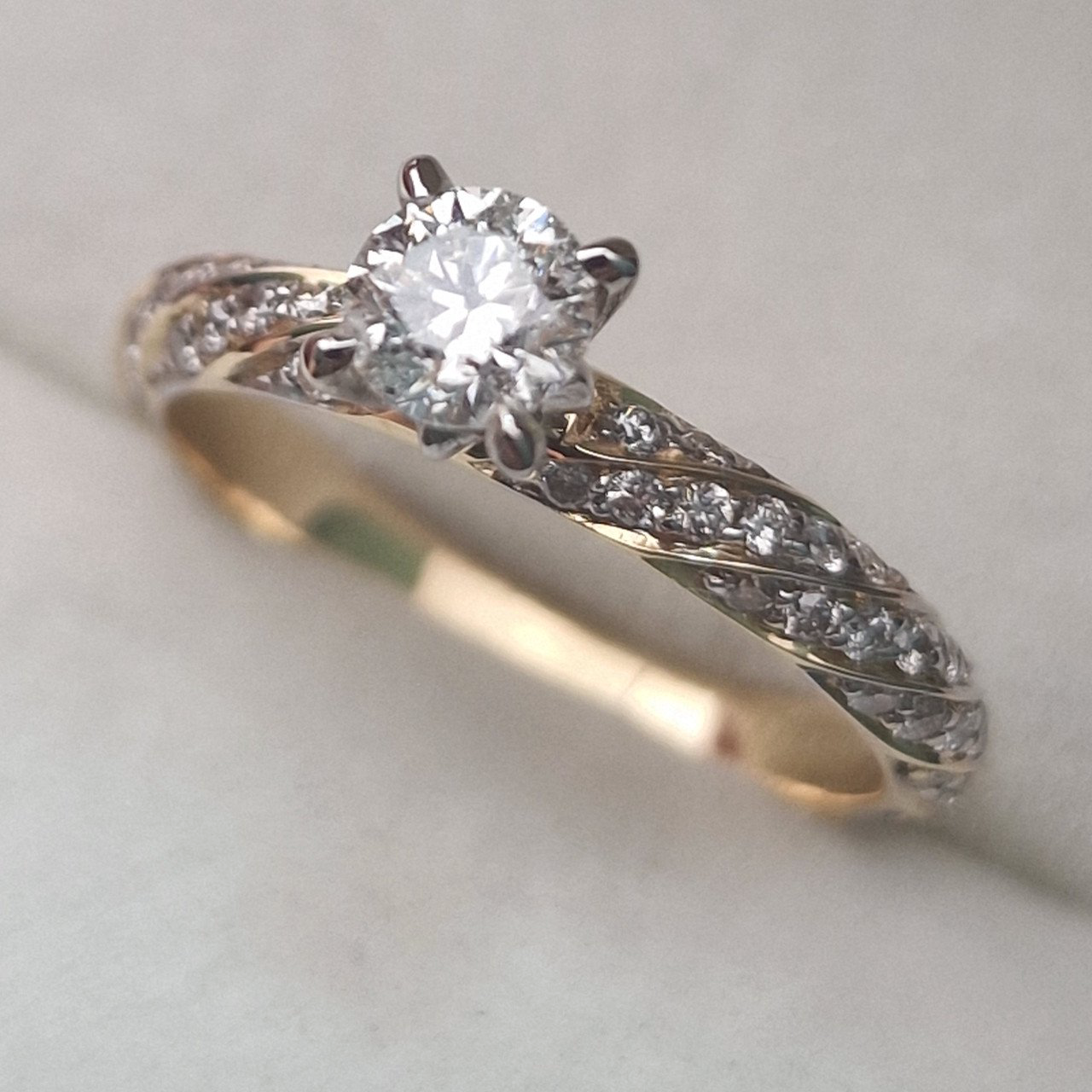 Кольцо Deimantas 104832591 17р 2,9гр 0,79ct. купить,NaN