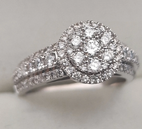 Комплект Deimantas 105061490 1,15ct 1,095ct. купить,NaN