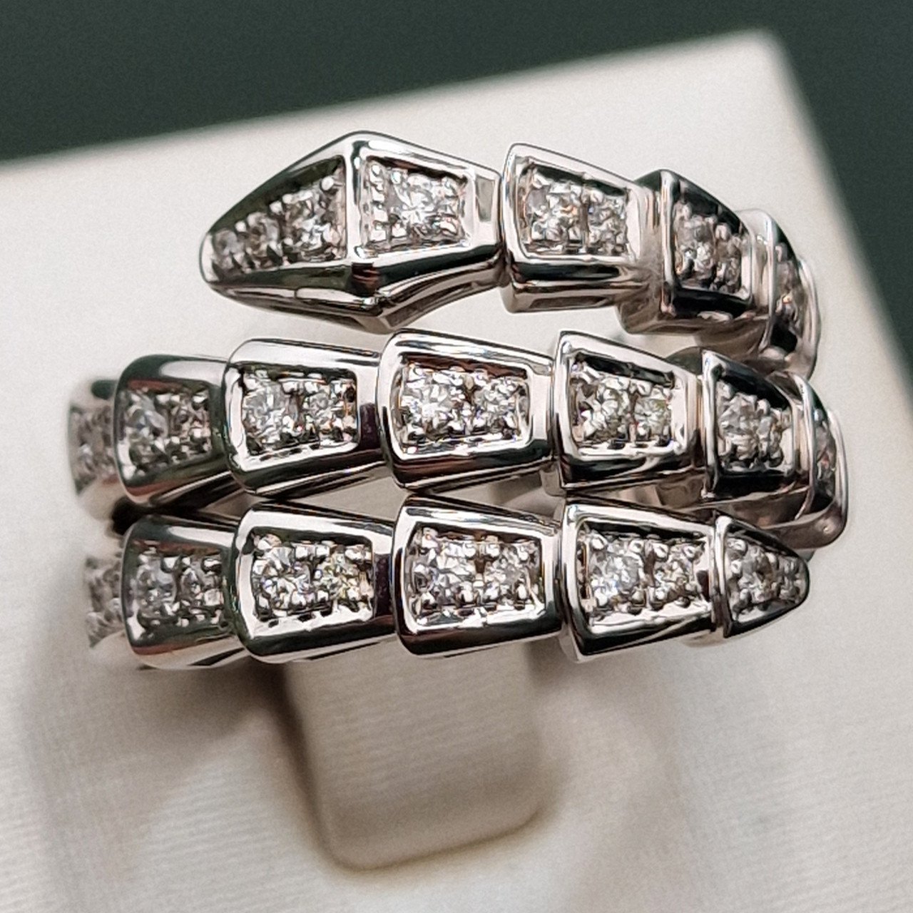Кольцо Deimantas 103593148 16,5р 10,73гр 0,88ct. купить,NaN