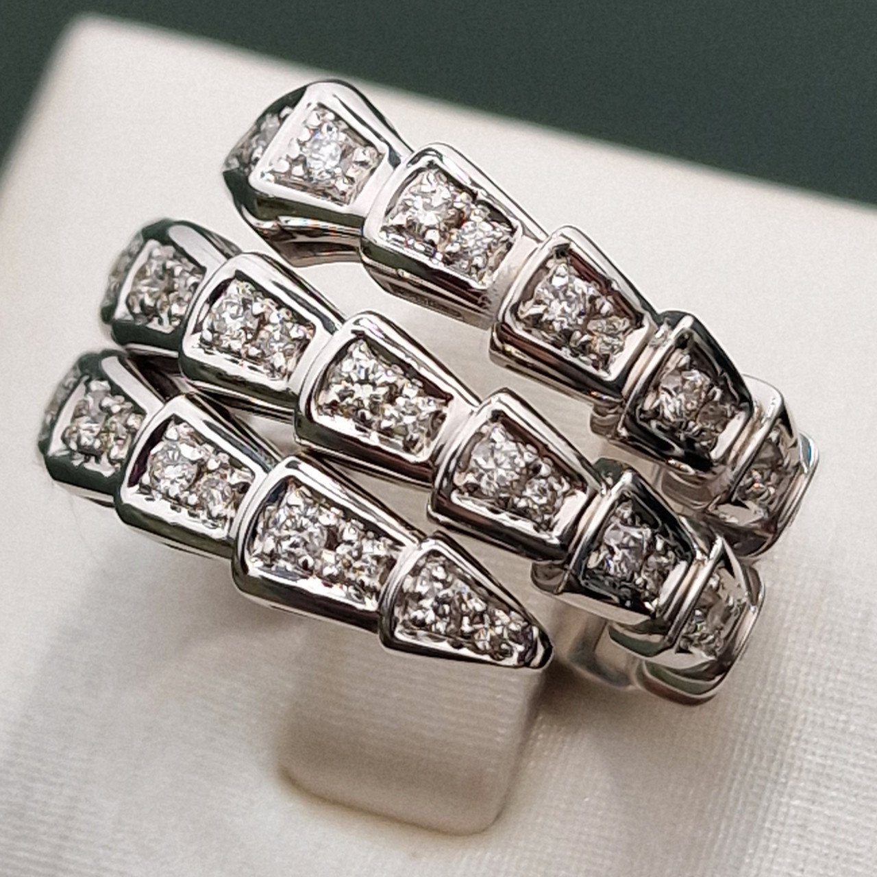 Кольцо Deimantas 103593148 16,5р 10,73гр 0,88ct. купить,NaN