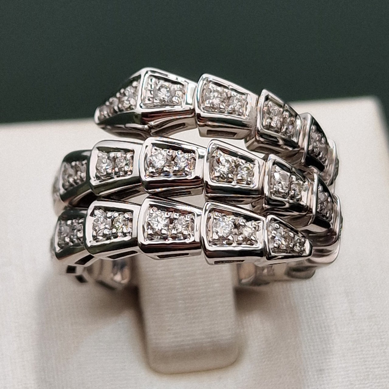 Кольцо Deimantas 103593148 16,5р 10,73гр 0,88ct. купить,NaN