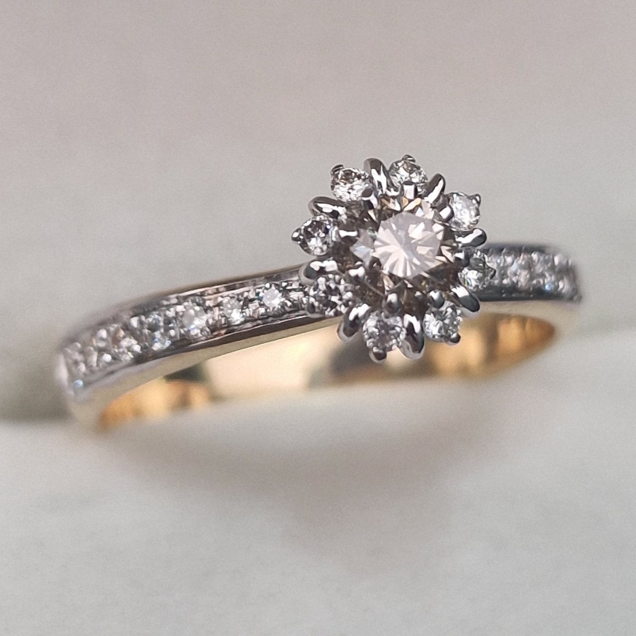 Кольцо Deimantas 104832593 17,5р 3,07гр 0,42ct. купить,NaN