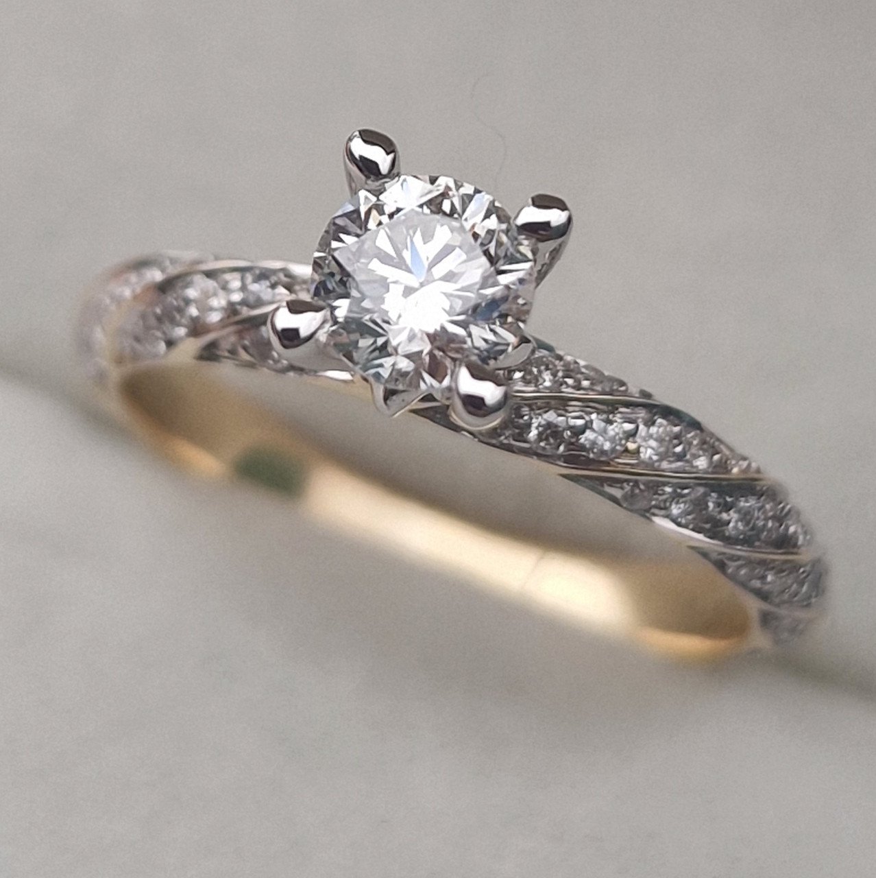 Кольцо Deimantas 104832671 17р 3,05гр 0,83ct. купить,NaN