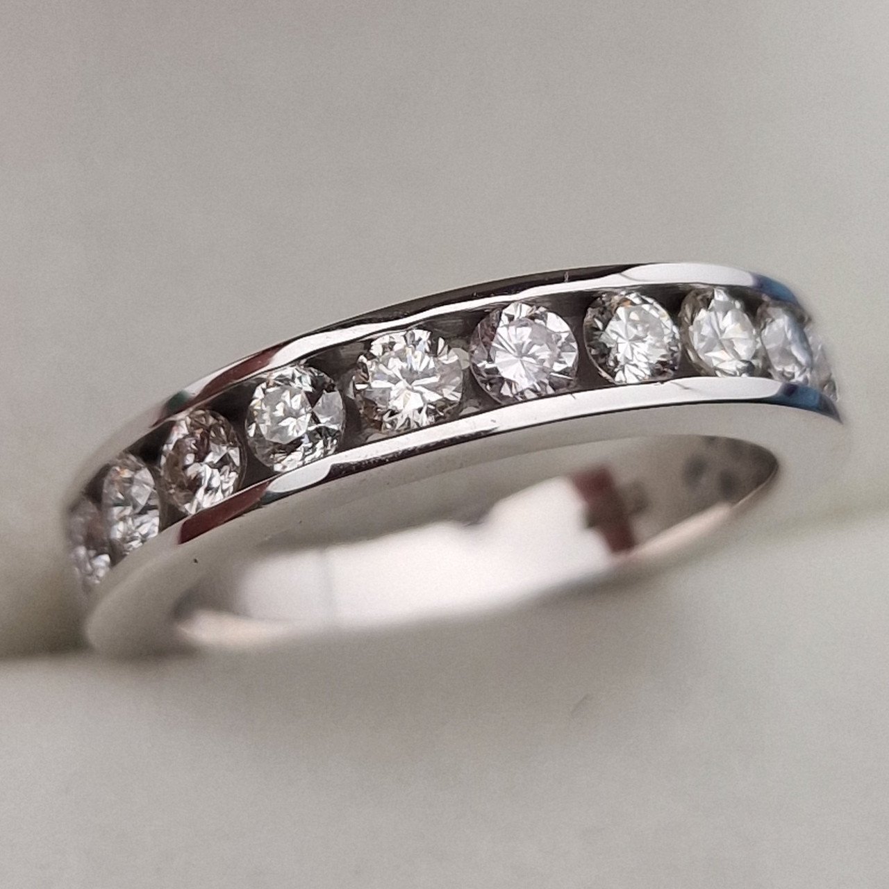 Кольцо Deimantas 103593219 16р 4,43гр 0,90ct. купить,NaN