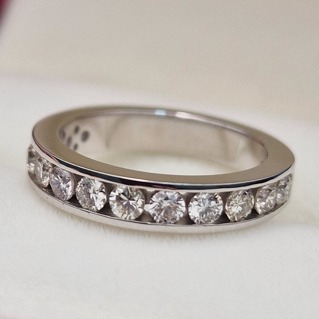 Кольцо Deimantas 103593219 16р 4,43гр 0,90ct. купить,NaN
