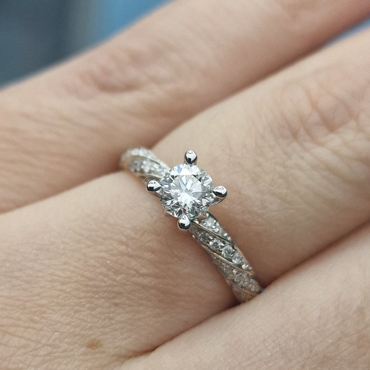 Кольцо Deimantas 104832671 17р 3,05гр 0,83ct. купить,NaN