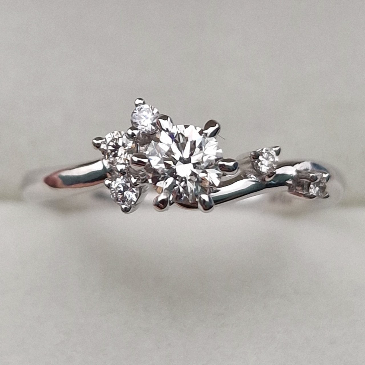 Кольцо Deimantas 103593258 16,5р 2,87гр 0,40ct. купить,NaN