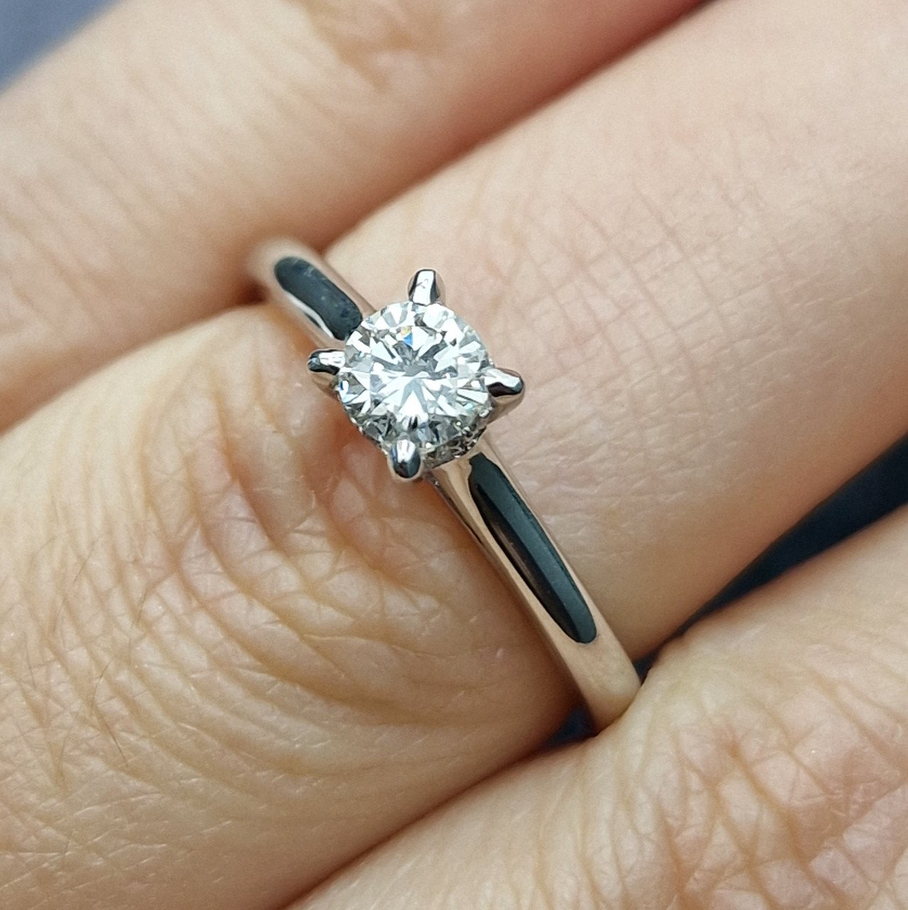 Кольцо Deimantas 103593228 16,5р 3,48гр 0,36ct. купить,NaN