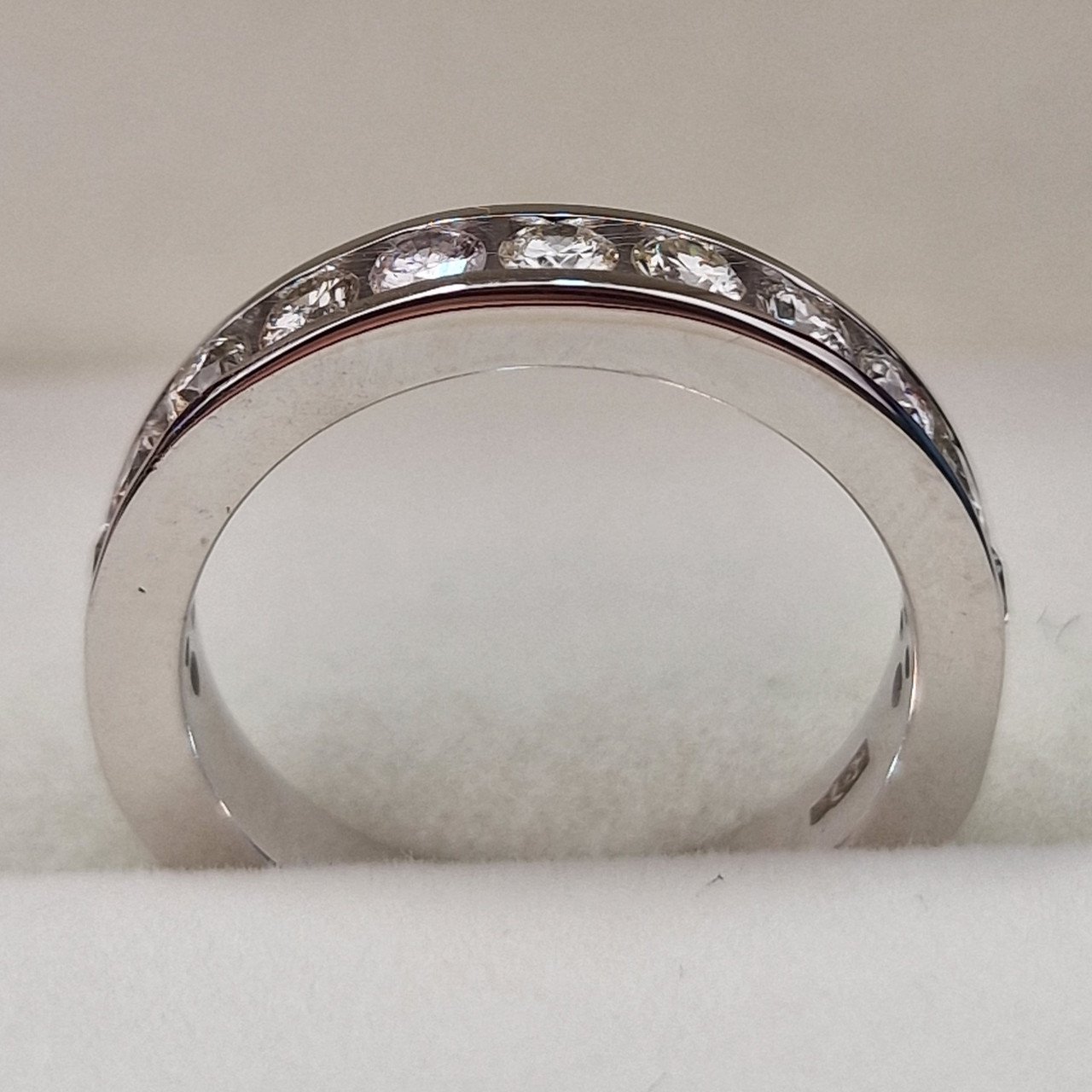 Кольцо Deimantas 103593219 16р 4,43гр 0,90ct. купить,NaN