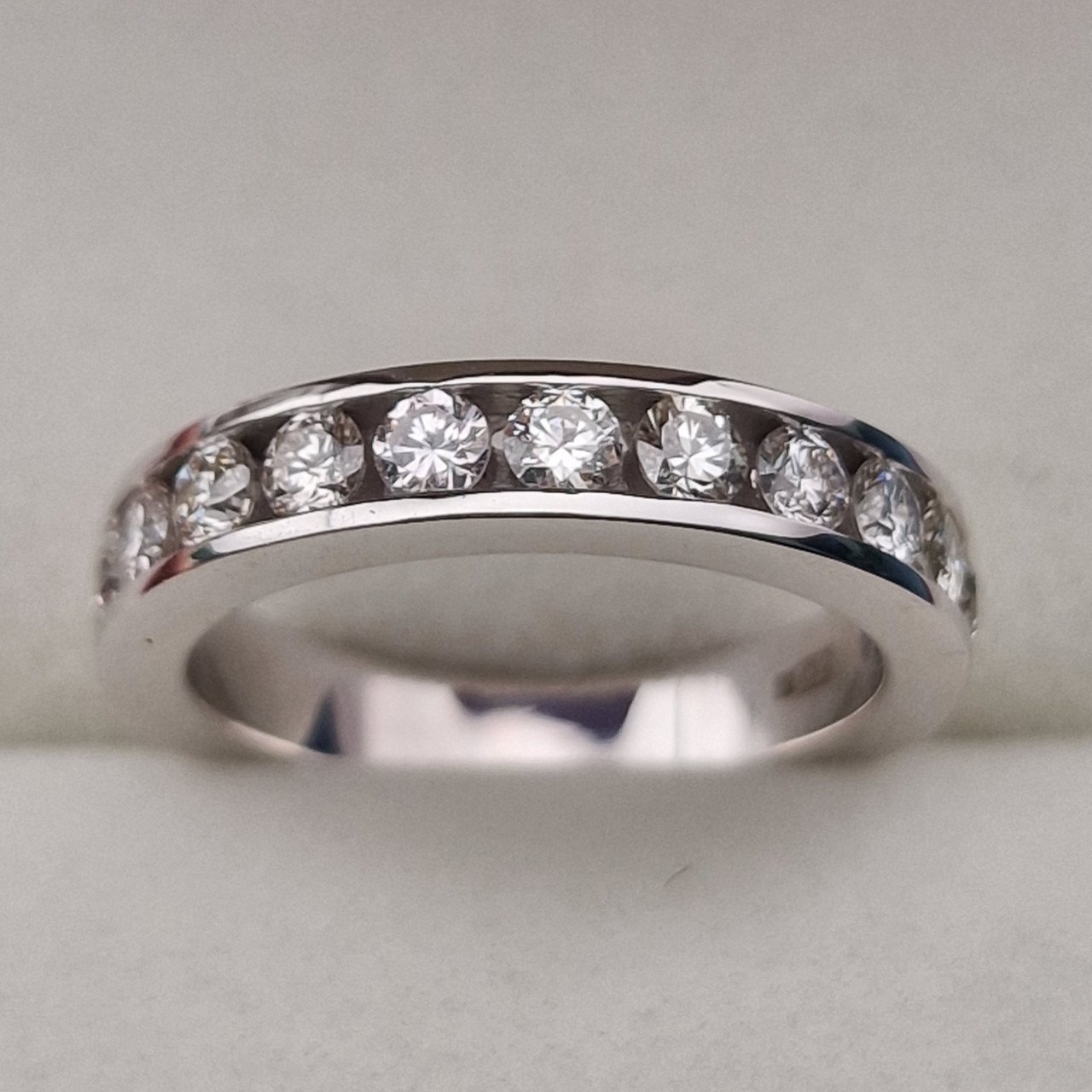 Кольцо Deimantas 103593219 16р 4,43гр 0,90ct. купить,NaN