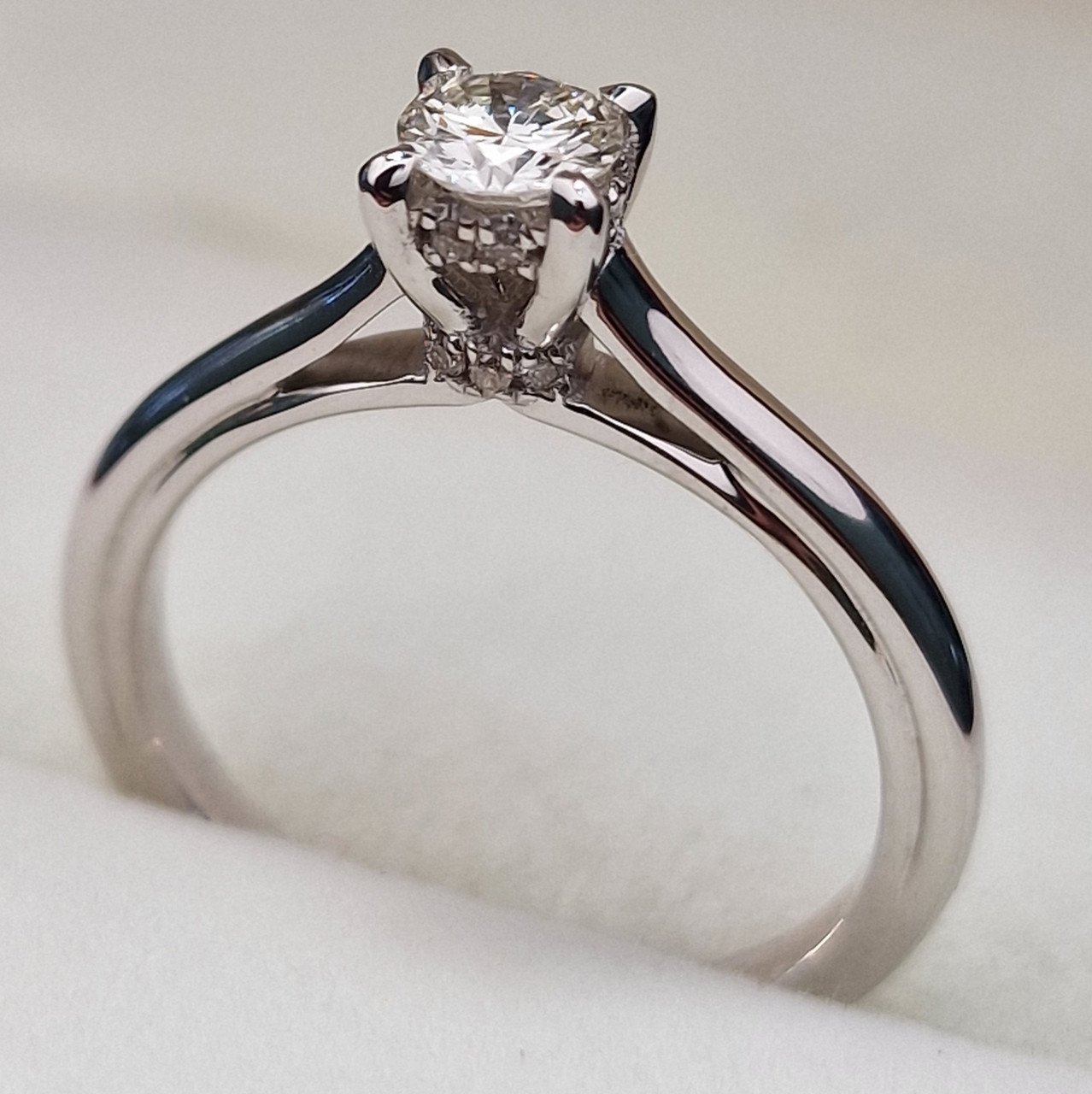 Кольцо Deimantas 103593228 16,5р 3,48гр 0,36ct. купить,NaN