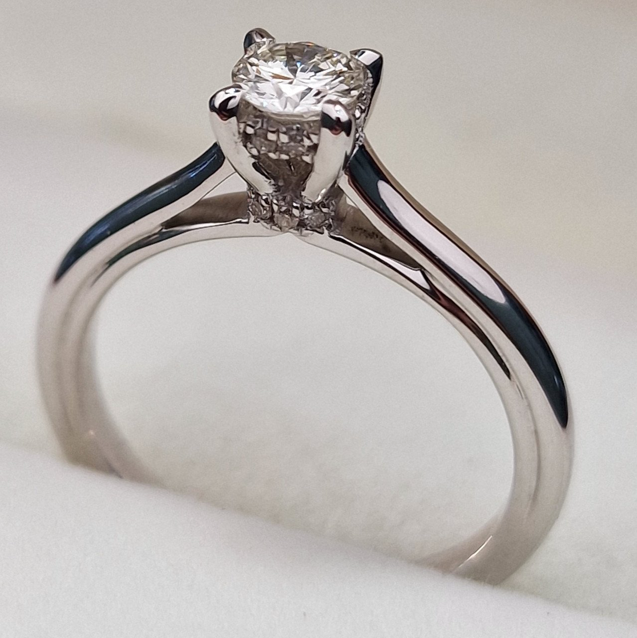 Кольцо Deimantas 103593228 16,5р 3,48гр 0,36ct. купить,NaN