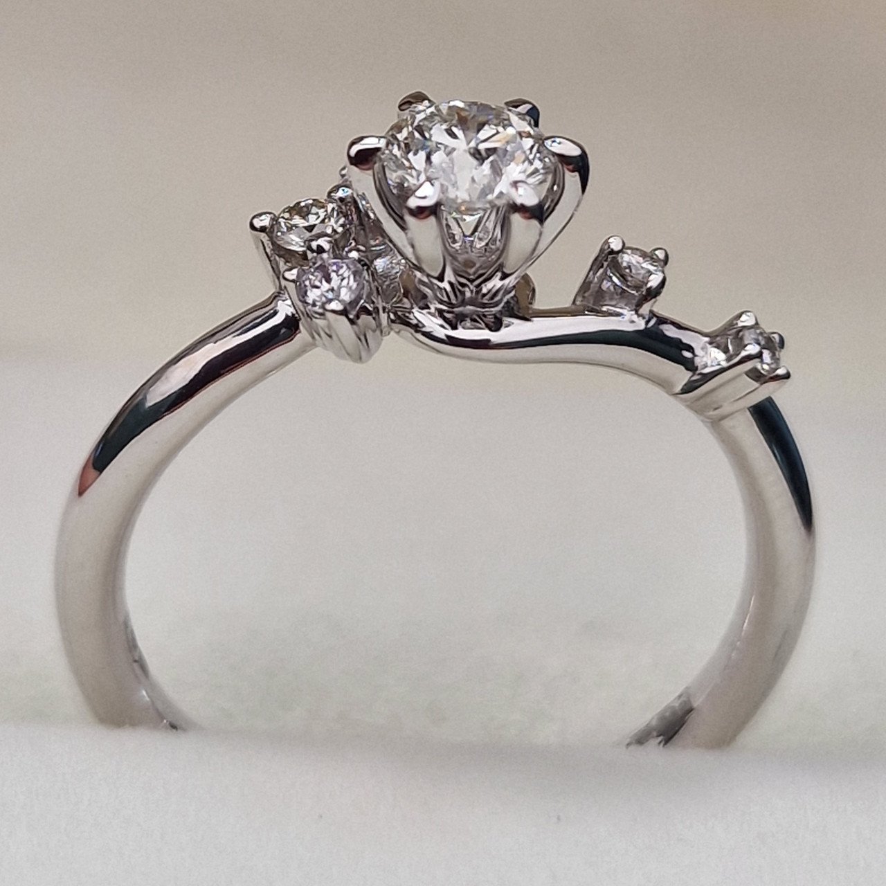 Кольцо Deimantas 103593258 16,5р 2,87гр 0,40ct. купить,NaN
