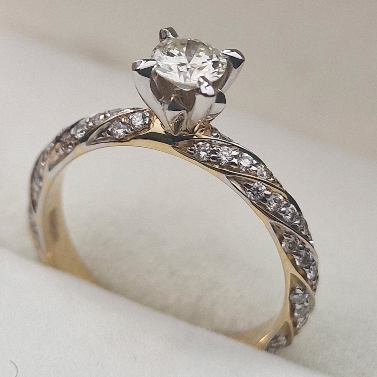 Кольцо Deimantas 104832656 16р 2,86гр 0,74ct. купить,NaN
