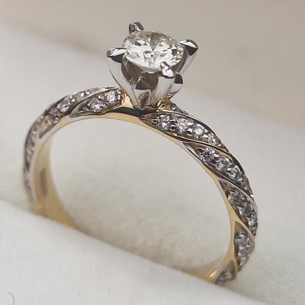 Кольцо Deimantas 104832656 16р 2,86гр 0,74ct. купить,NaN
