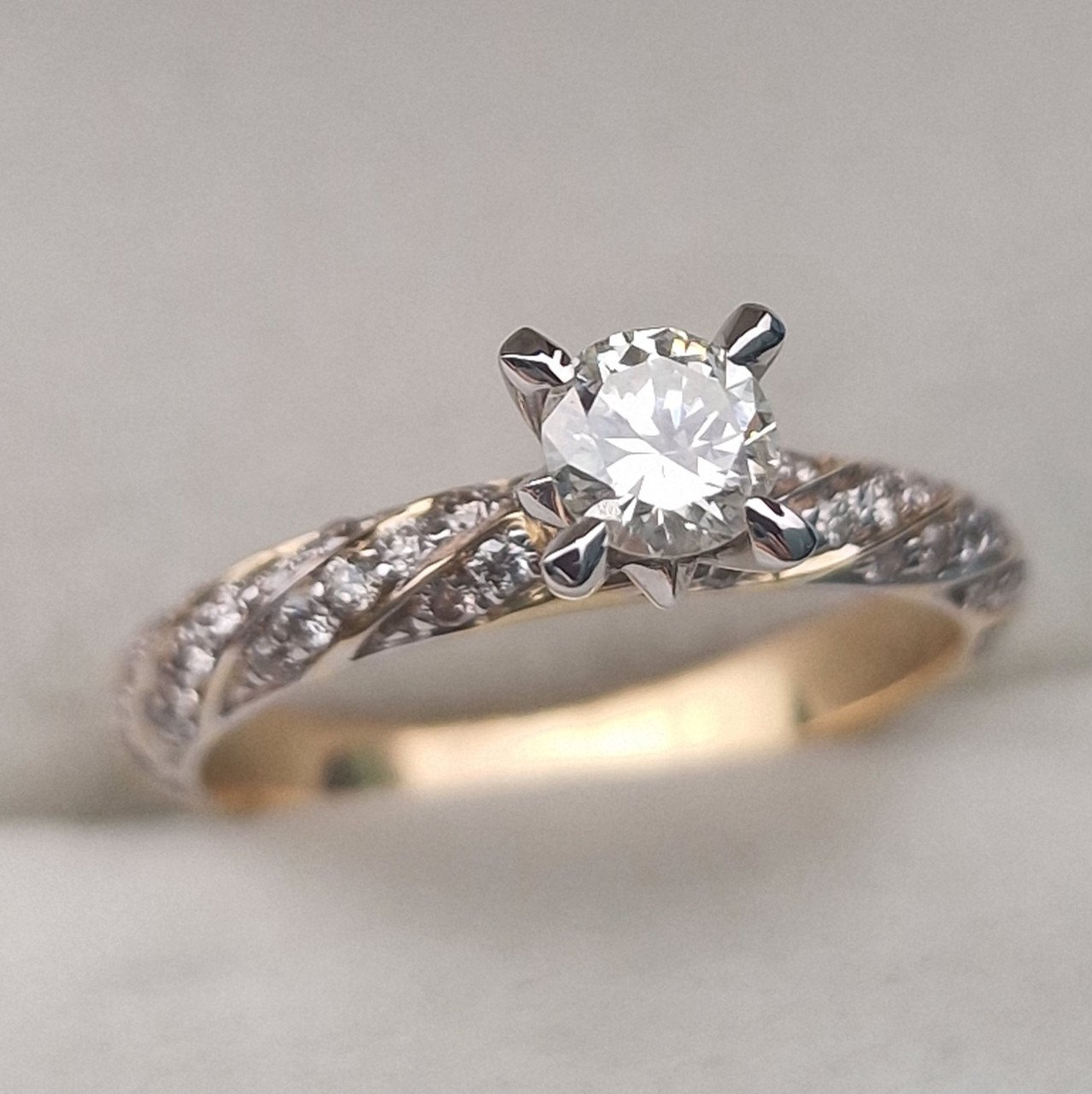 Кольцо Deimantas 104832656 16р 2,86гр 0,74ct. купить,NaN