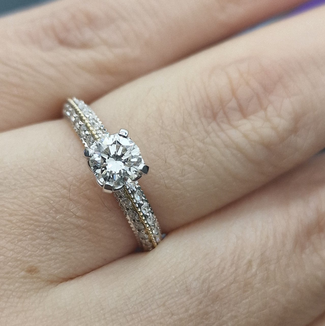 Кольцо Deimantas 104832768 17р 3,89гр 0,97ct. купить,NaN