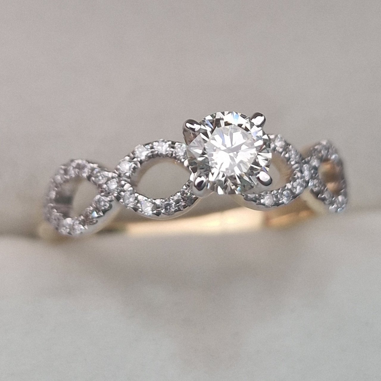 Кольцо Deimantas 104833074 17р 2,64гр 0,60ct. купить,NaN