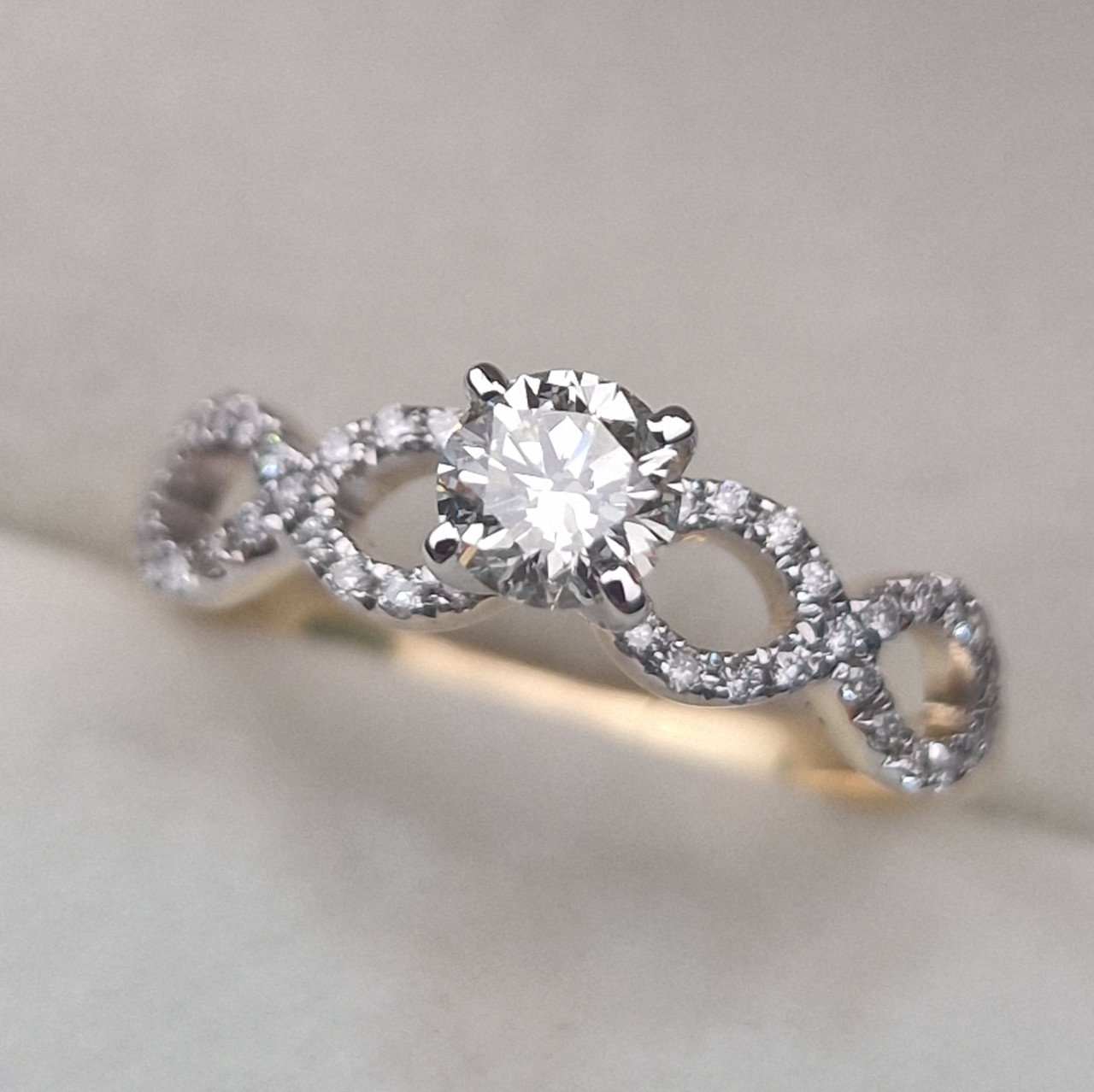 Кольцо Deimantas 104833074 17р 2,64гр 0,60ct. купить,NaN