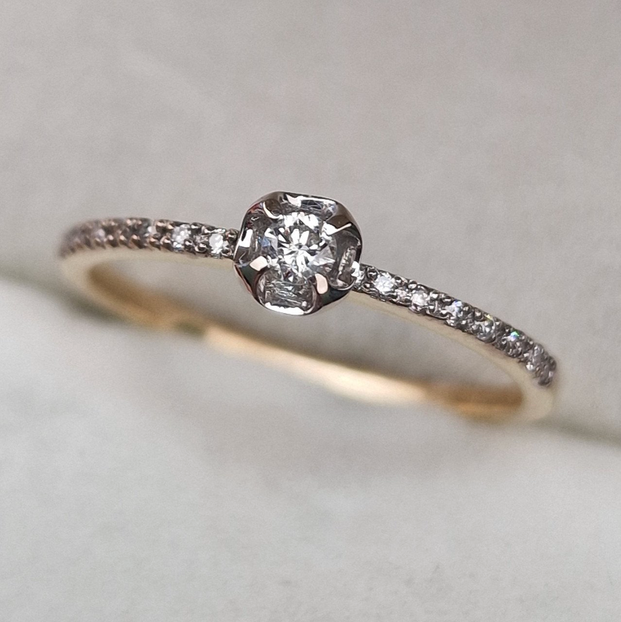 Кольцо Deimantas 105081221 16,5р 1,22гр 0,115ct. купить,NaN