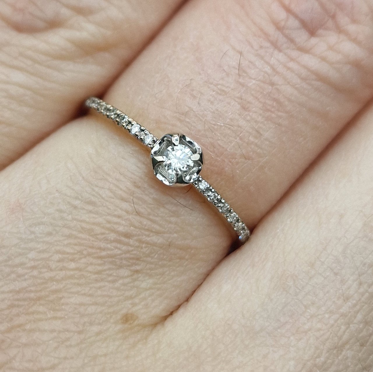 Кольцо Deimantas 105081221 16,5р 1,22гр 0,115ct. купить,NaN