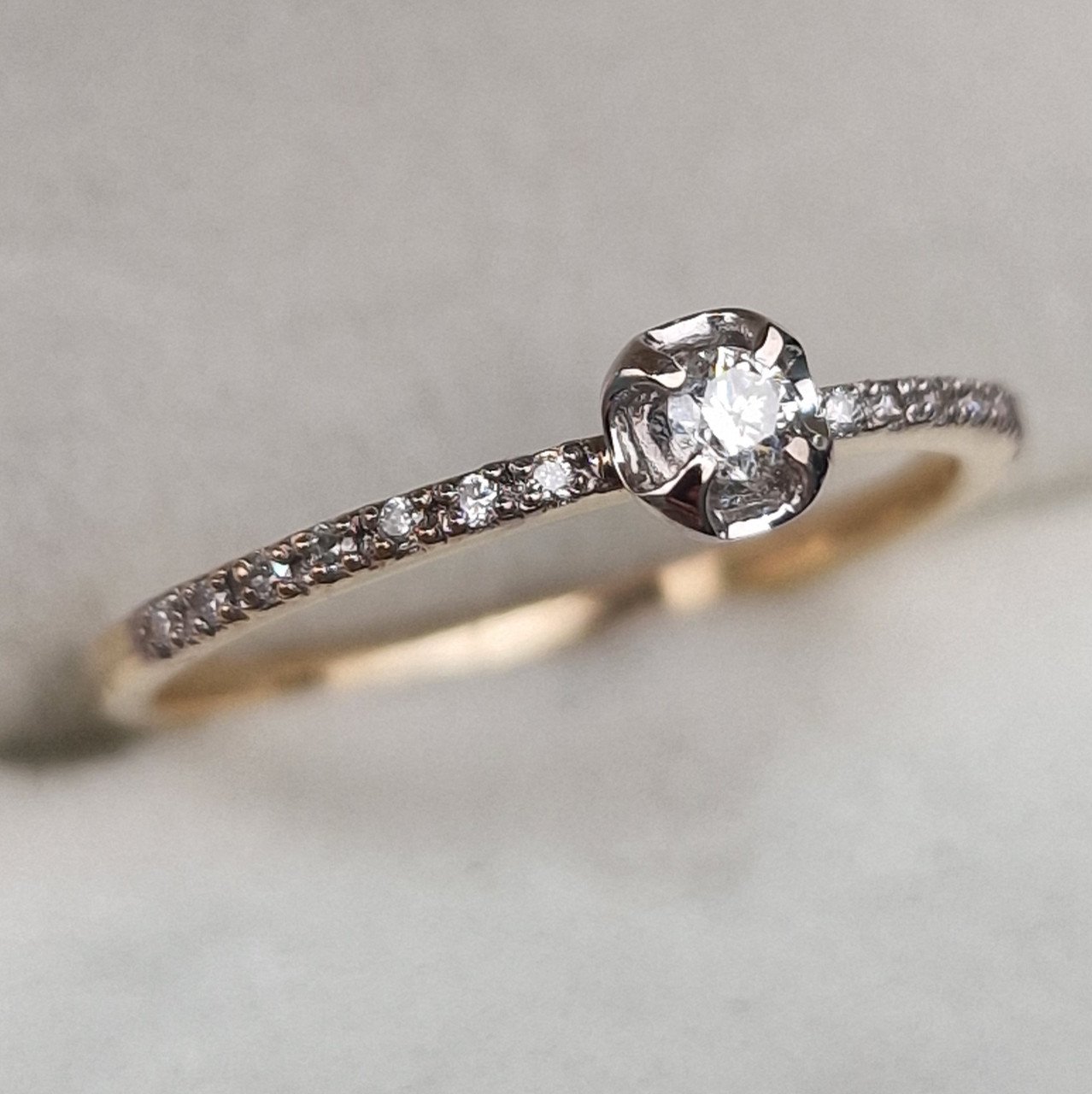 Кольцо Deimantas 105081221 16,5р 1,22гр 0,115ct. купить,NaN