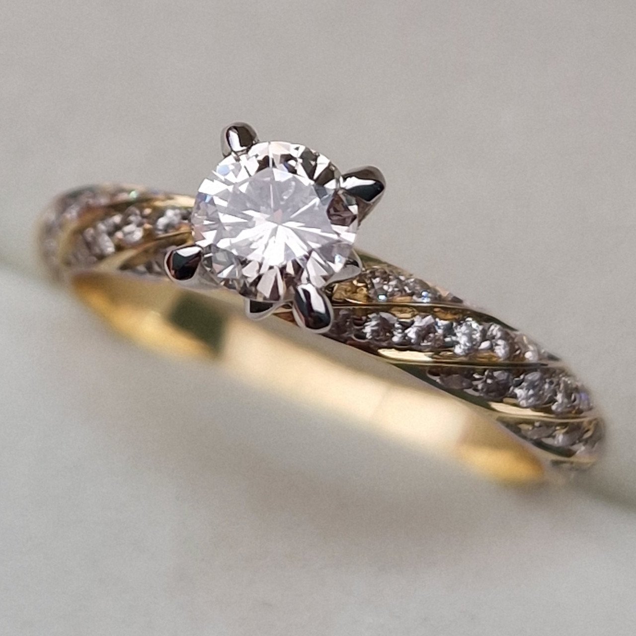 Кольцо Deimantas 103593282 16,5р 2,81гр 0,75ct. купить,NaN