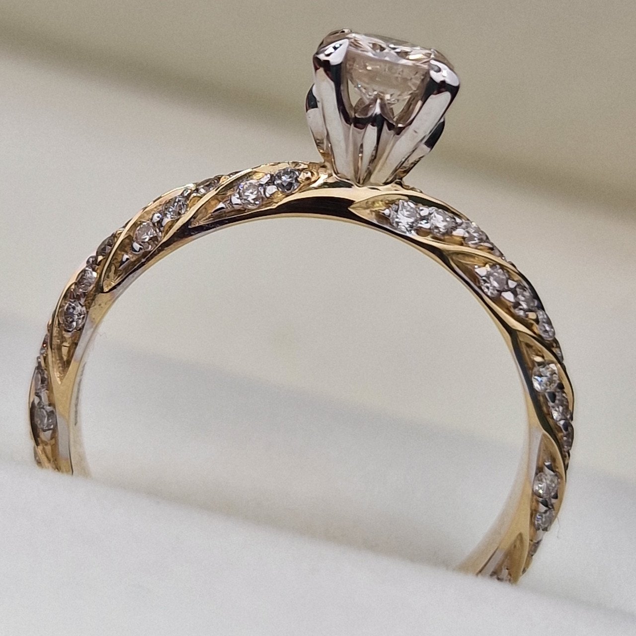 Кольцо Deimantas 103593282 16,5р 2,81гр 0,75ct. купить,NaN
