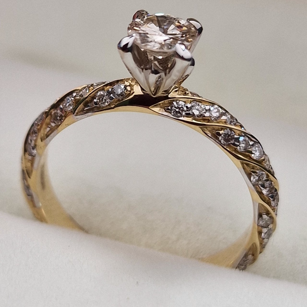 Кольцо Deimantas 103593282 16,5р 2,81гр 0,75ct. купить,NaN