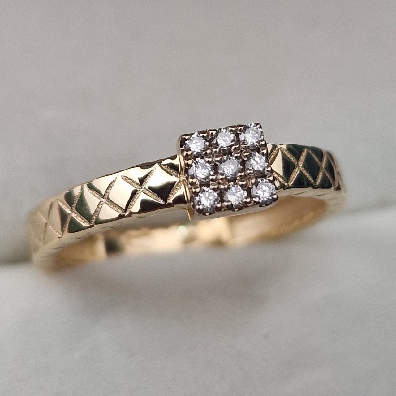 Кольцо Deimantas 105082620 18р 3,02гр 0,134ct. купить,NaN