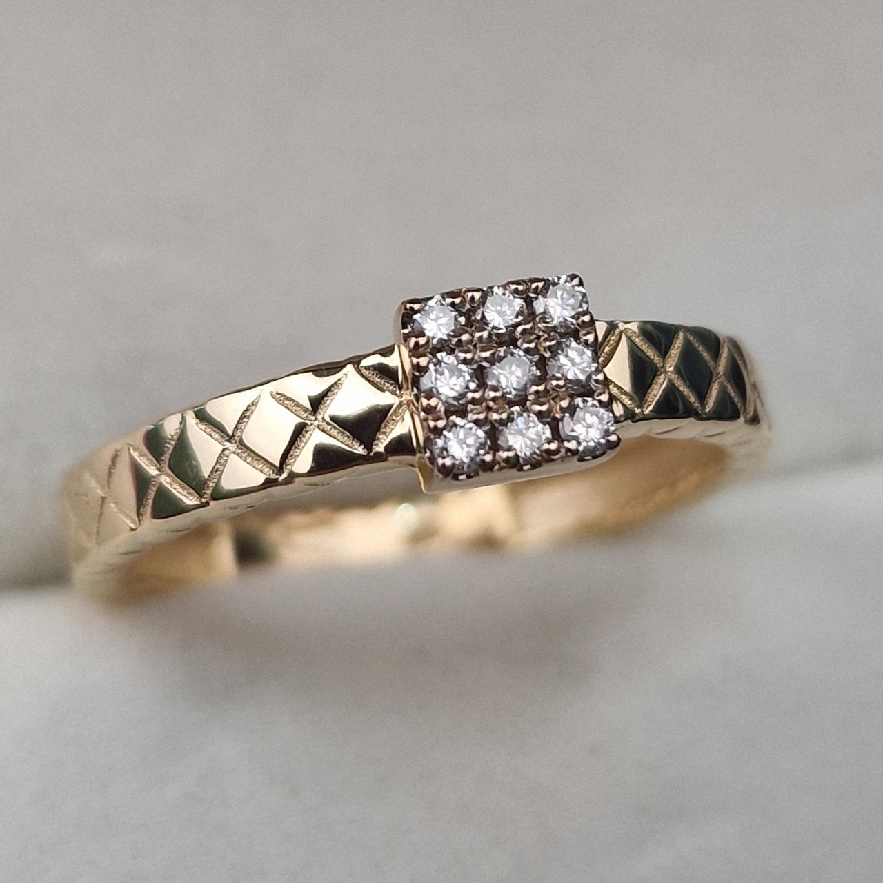 Кольцо Deimantas 105082620 18р 3,02гр 0,134ct. купить,NaN