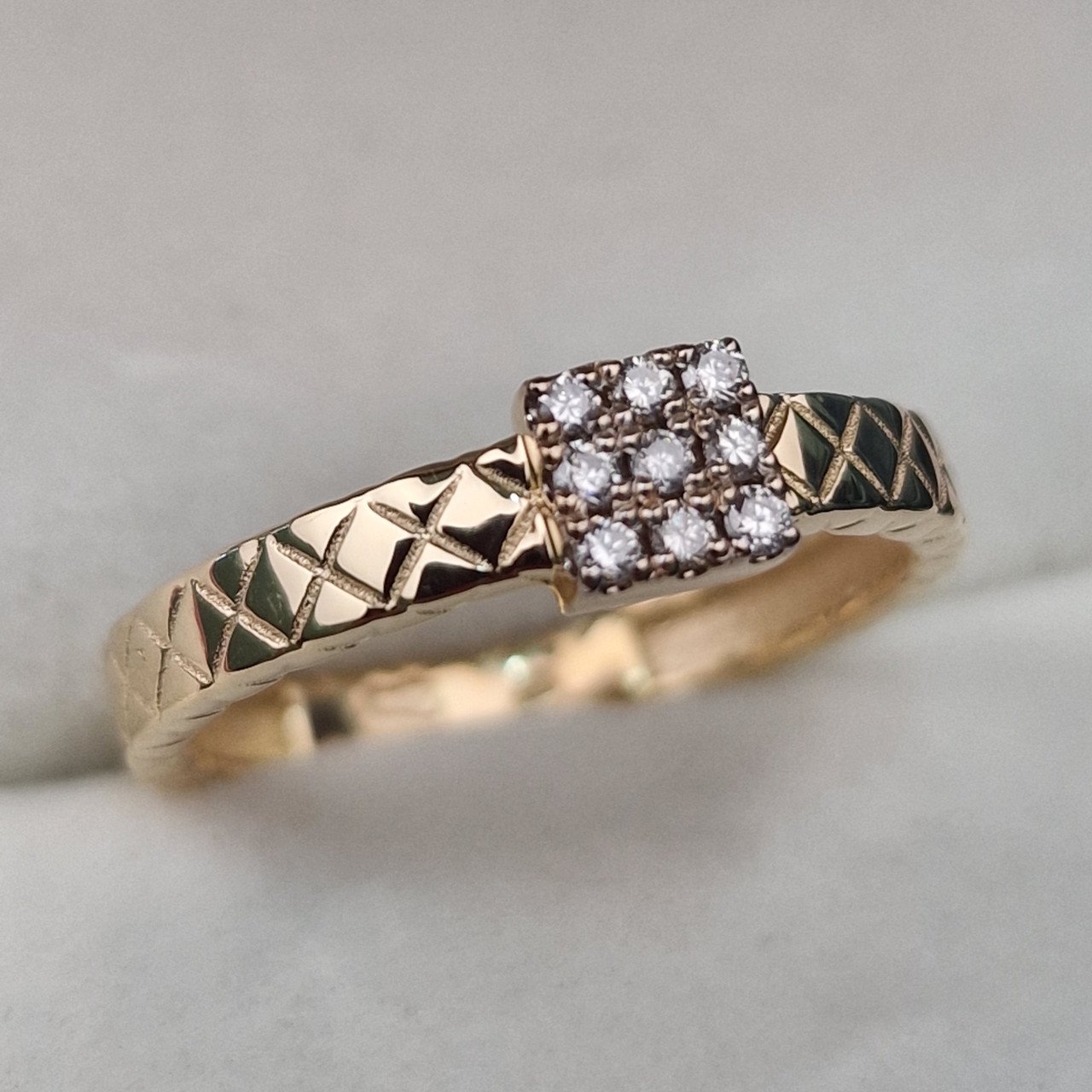 Кольцо Deimantas 105082620 18р 3,02гр 0,134ct. купить,NaN
