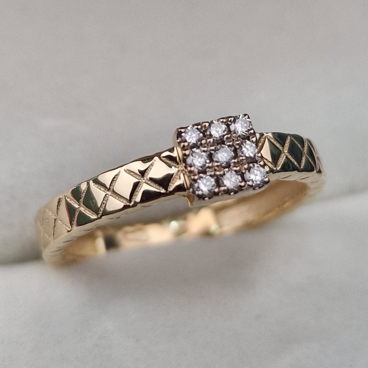 Кольцо Deimantas 105082620 18р 3,02гр 0,134ct. купить,NaN