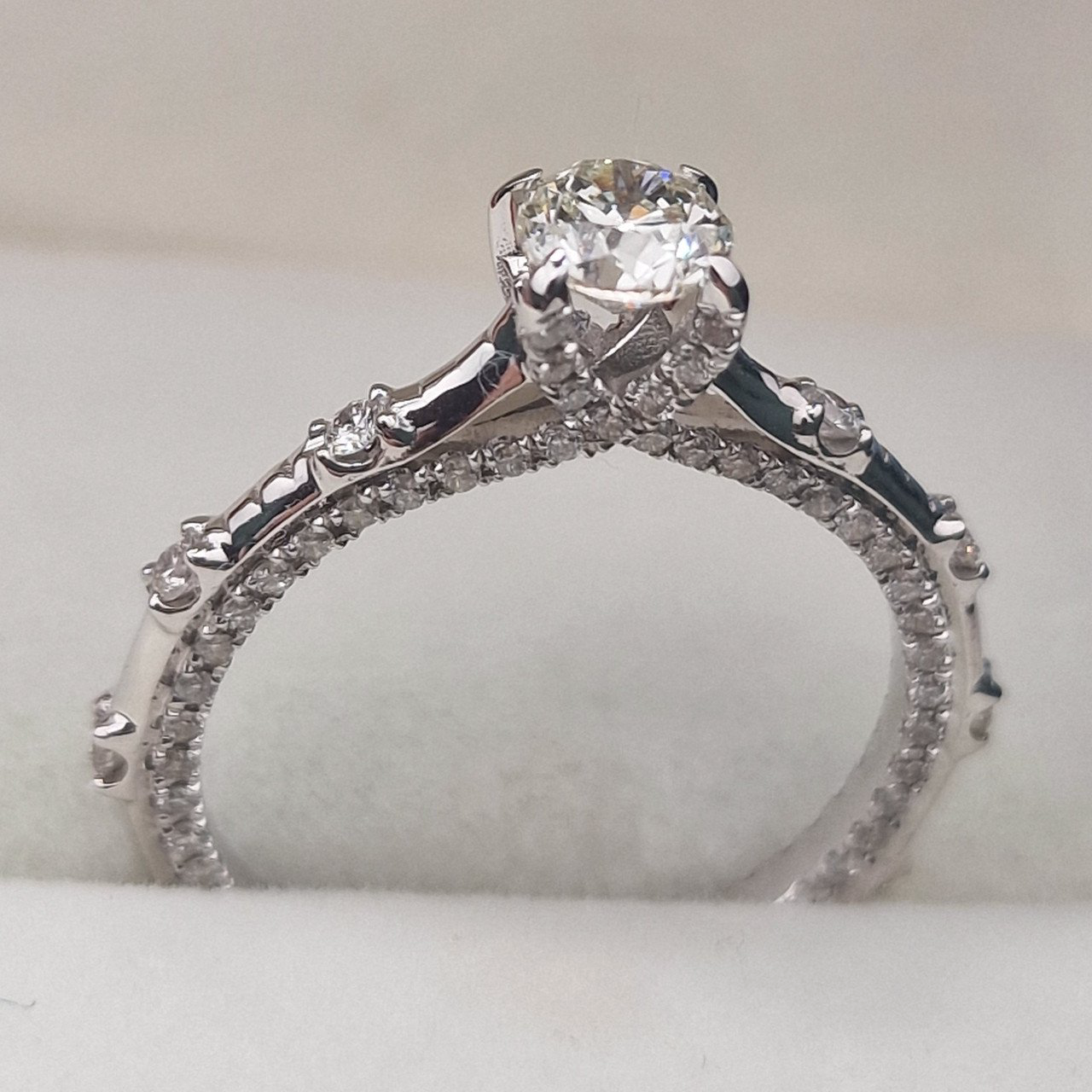 Кольцо Deimantas 104833835 17р 2,99гр 1,54ct. купить,NaN