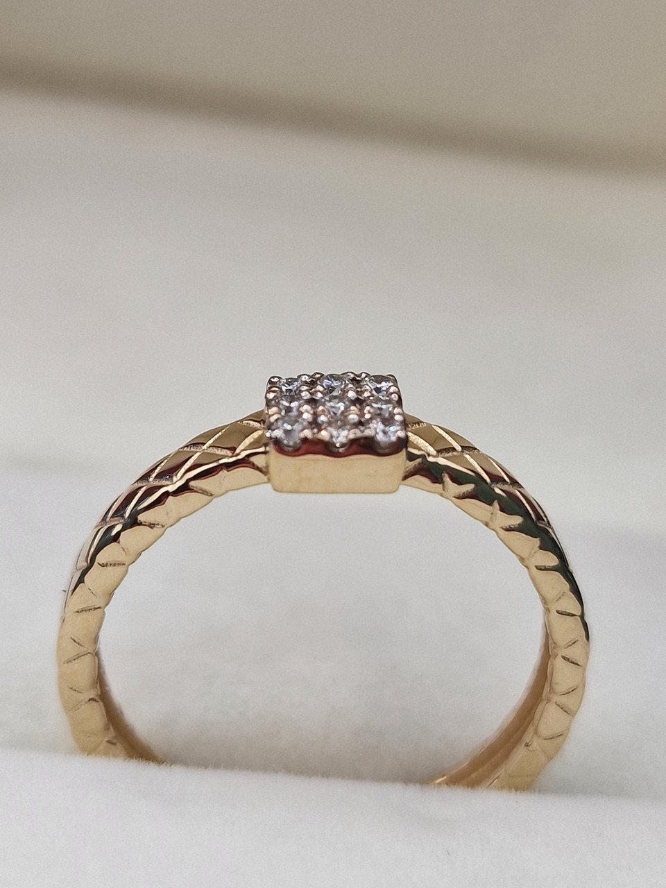 Кольцо Deimantas 105082620 18р 3,02гр 0,134ct. купить,NaN