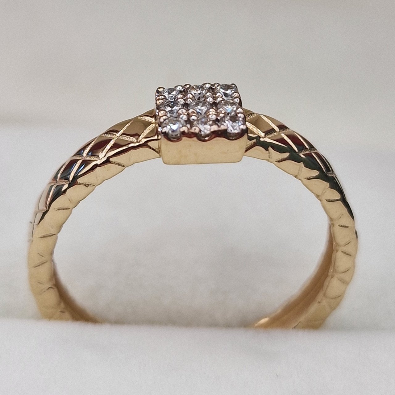 Кольцо Deimantas 105082620 18р 3,02гр 0,134ct. купить,NaN