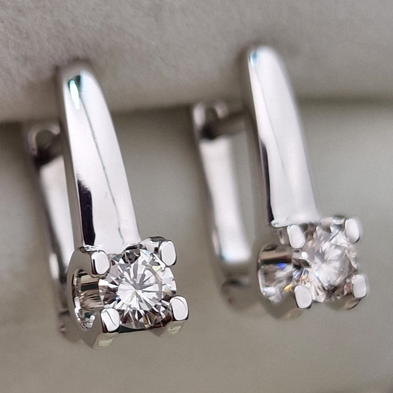 Серьги Deimantas 103610493 3,39гр 0,48ct. купить,NaN