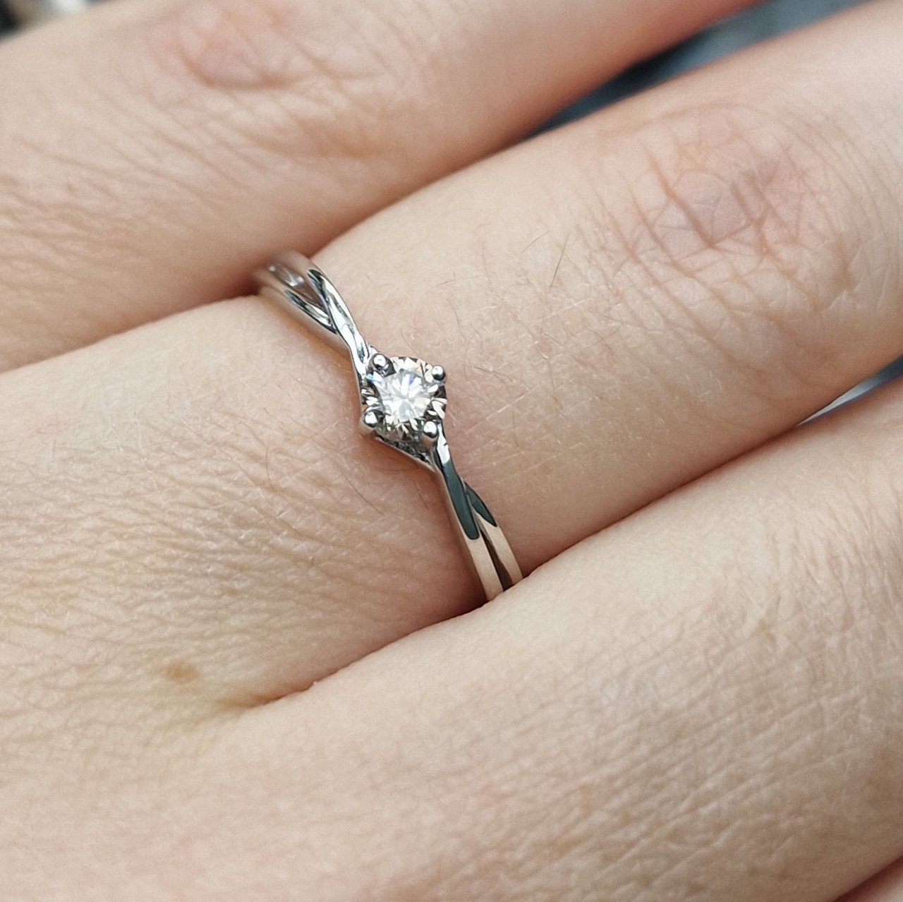Кольцо Deimantas 105082625 17р 1,59гр 0,176ct. купить,NaN