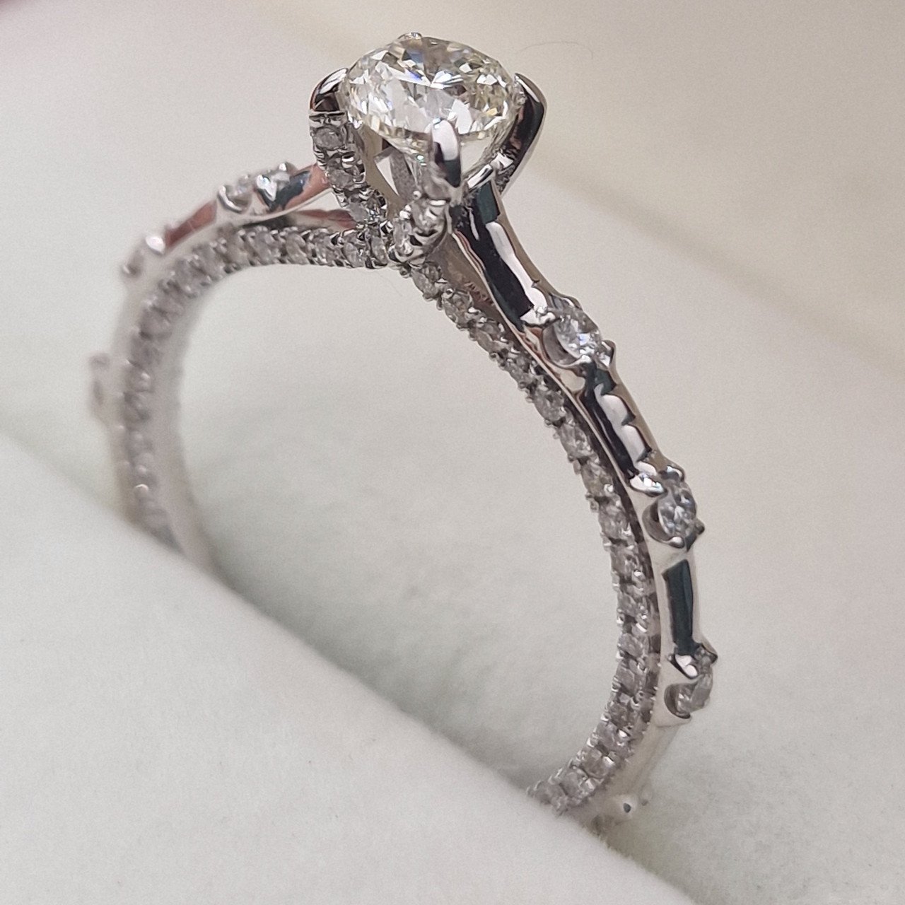 Кольцо Deimantas 104833835 17р 2,99гр 1,54ct. купить,NaN