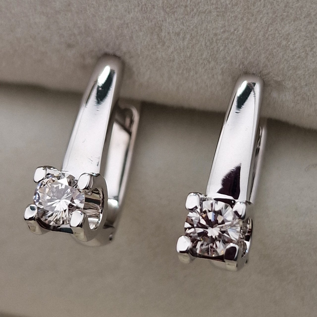 Серьги Deimantas 103610493 3,39гр 0,48ct. купить,NaN
