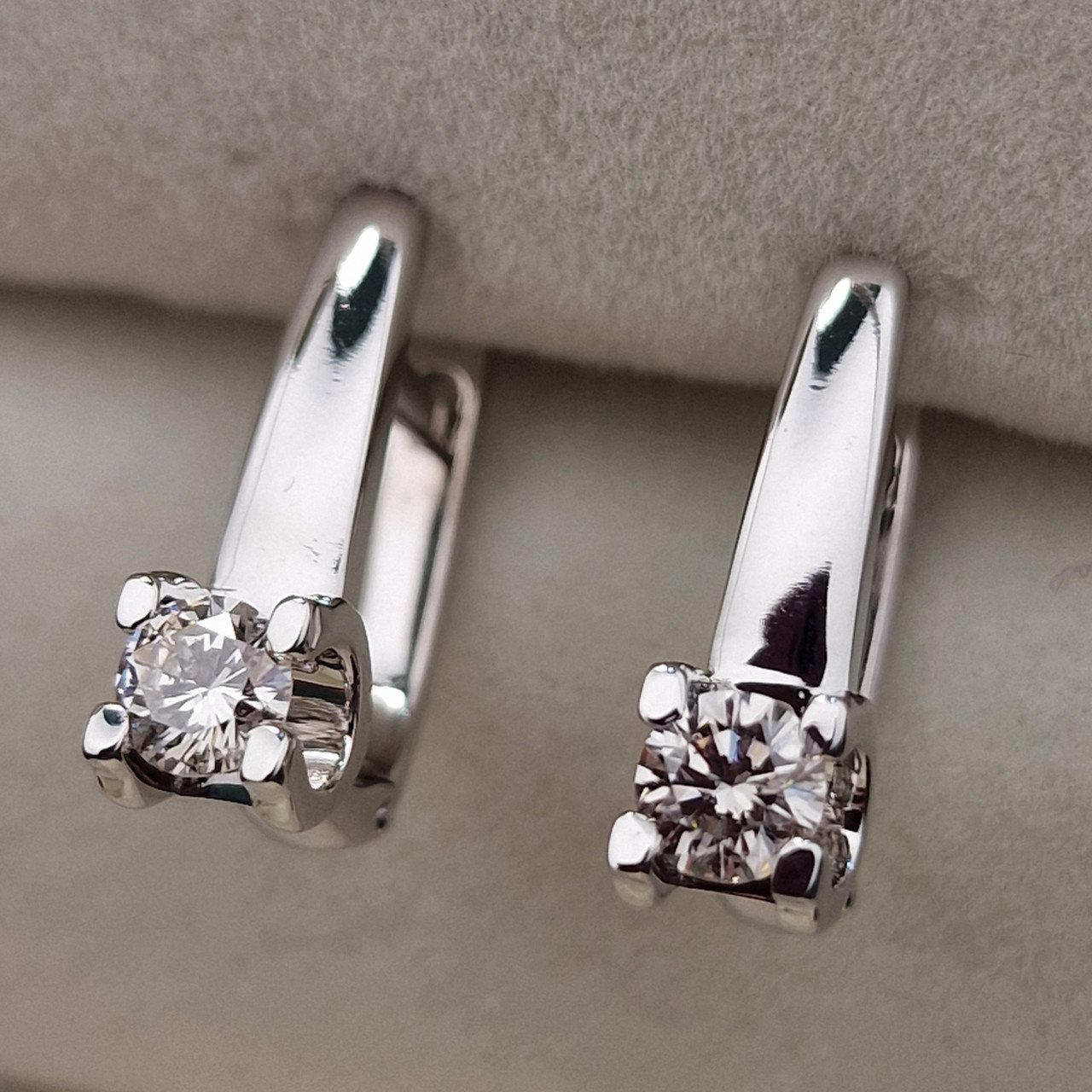 Серьги Deimantas 103610493 3,39гр 0,48ct. купить,NaN