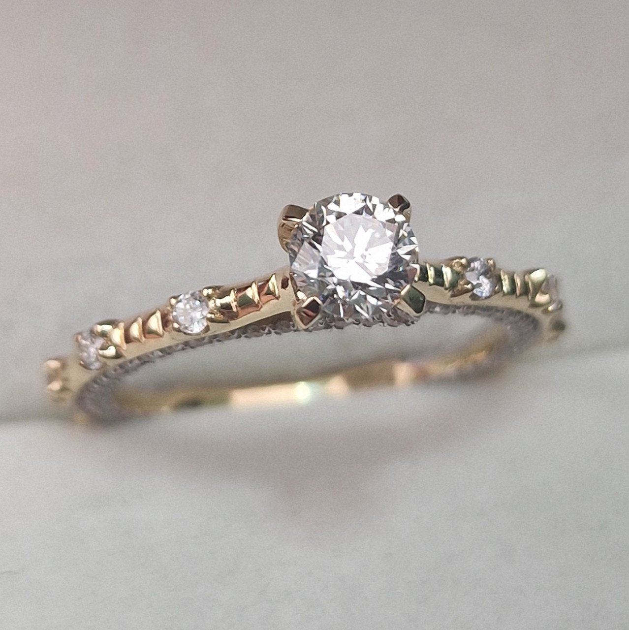 Кольцо Deimantas 104840573 17р 2,8гр 0,93ct. купить,NaN