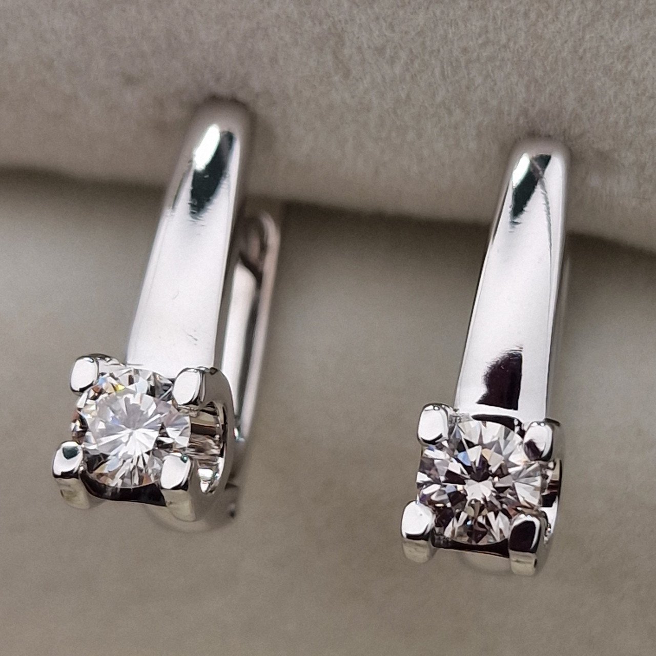 Серьги Deimantas 103610493 3,39гр 0,48ct. купить,NaN
