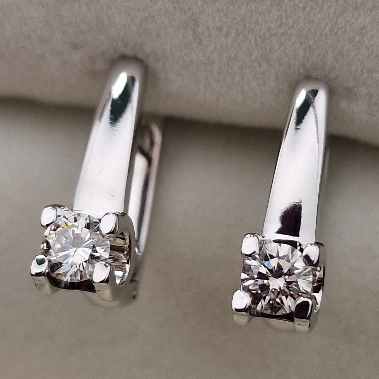 Серьги Deimantas 103610493 3,39гр 0,48ct. купить,NaN