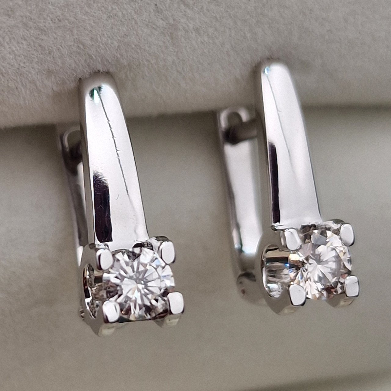 Серьги Deimantas 103610493 3,39гр 0,48ct. купить,NaN